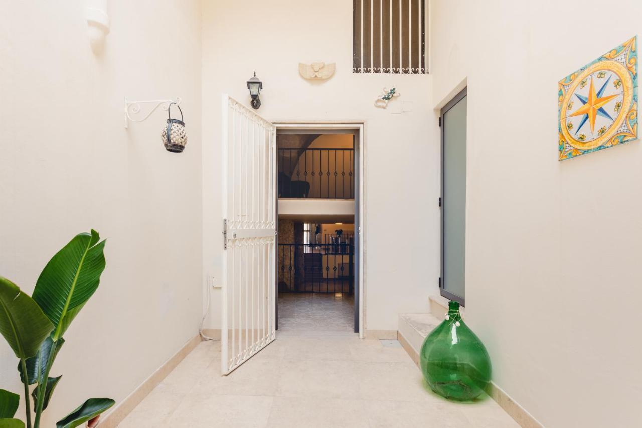 Convivo Apartment Palazzo Galateo Lecce Extérieur photo