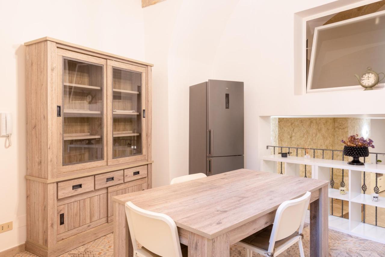Convivo Apartment Palazzo Galateo Lecce Extérieur photo